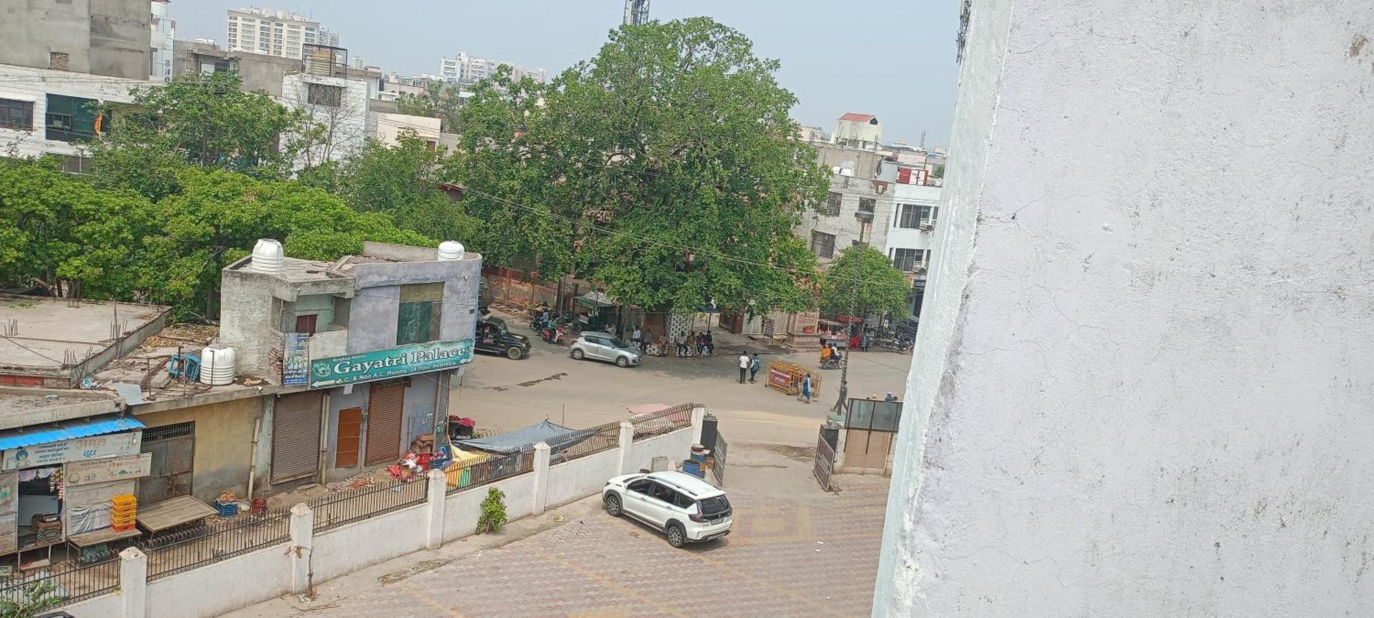 New Gayatri Palace Near Prem Mandir Vrindāvan Exterior photo