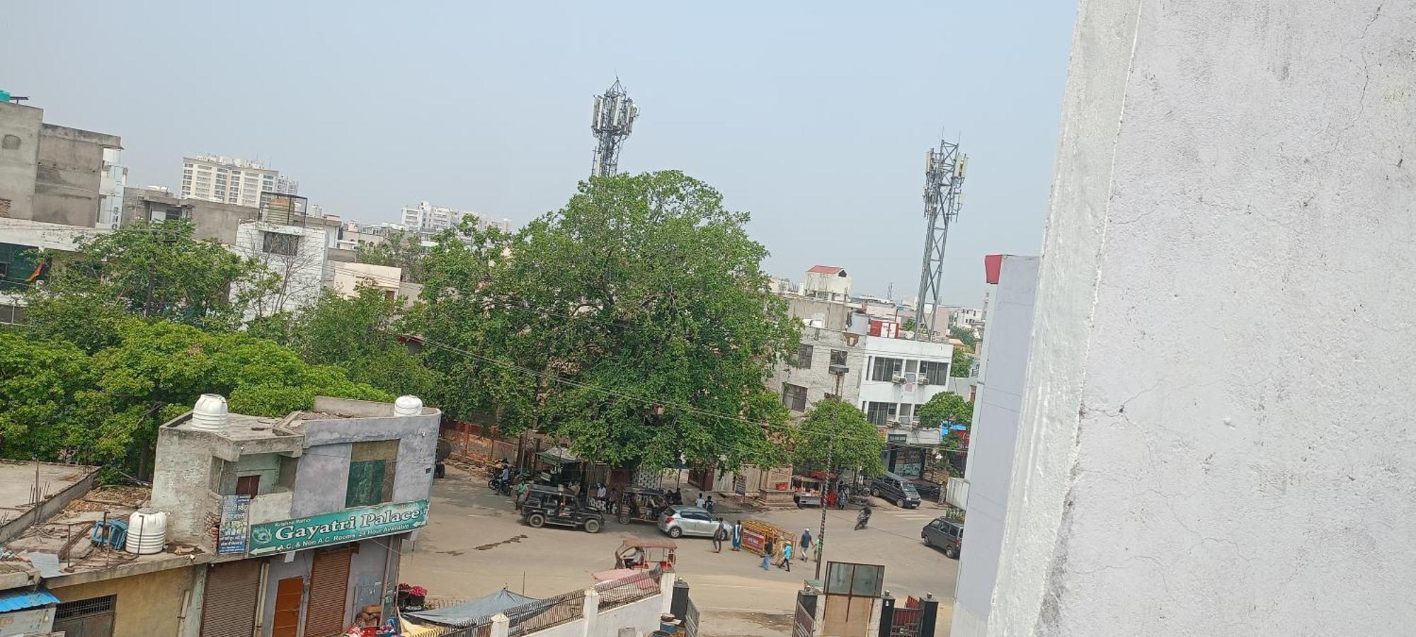 New Gayatri Palace Near Prem Mandir Vrindāvan Exterior photo